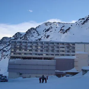 https://studio-la-mongie-au-pied-des-pistes-parking-couvert.midi-pyreneeshotels.com